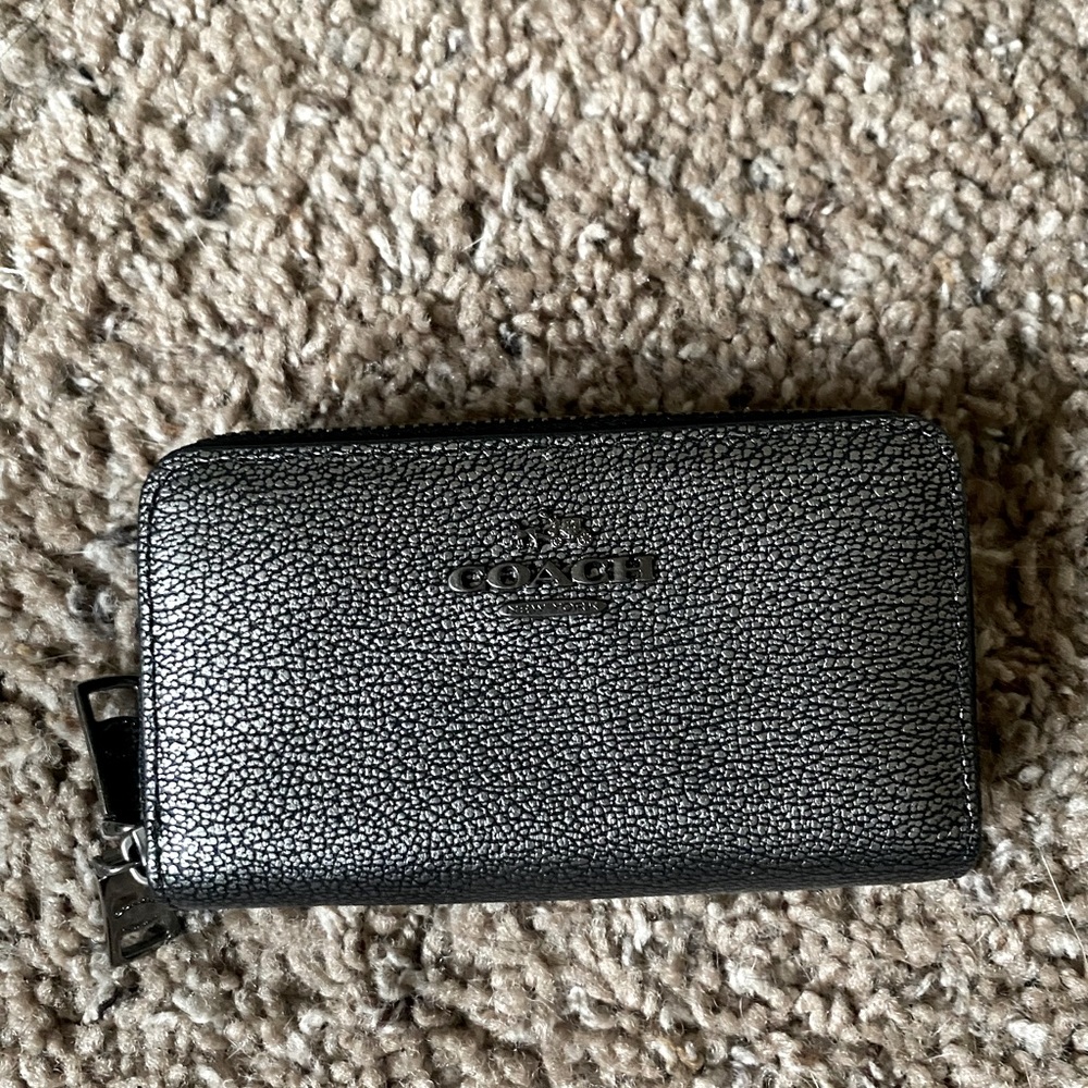 Coach wallet metallic silver/grey